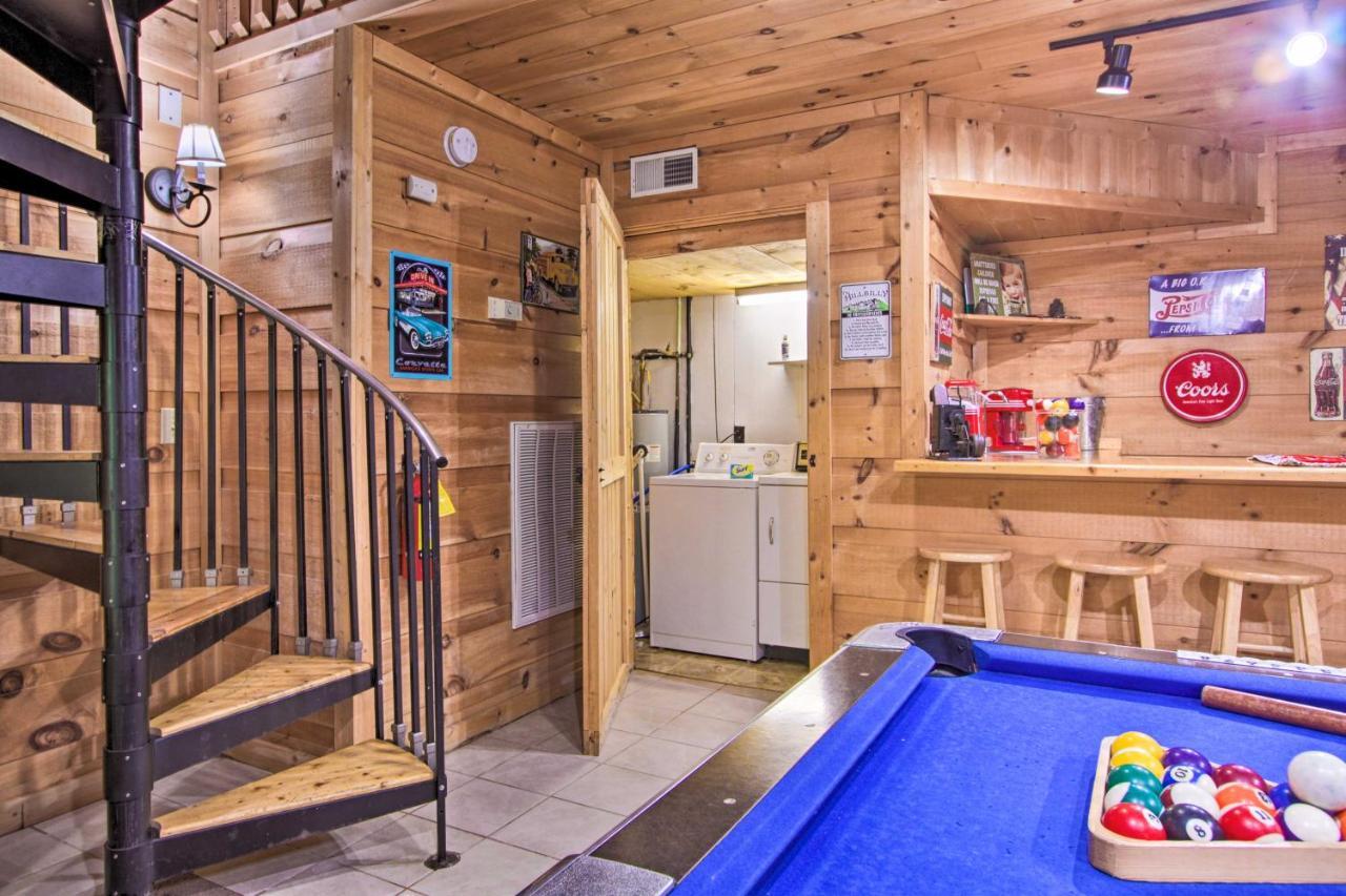 A-Frame Cabin With Hot Tub Less Than 1 Mi To Ober Gatlinburg Villa Bagian luar foto