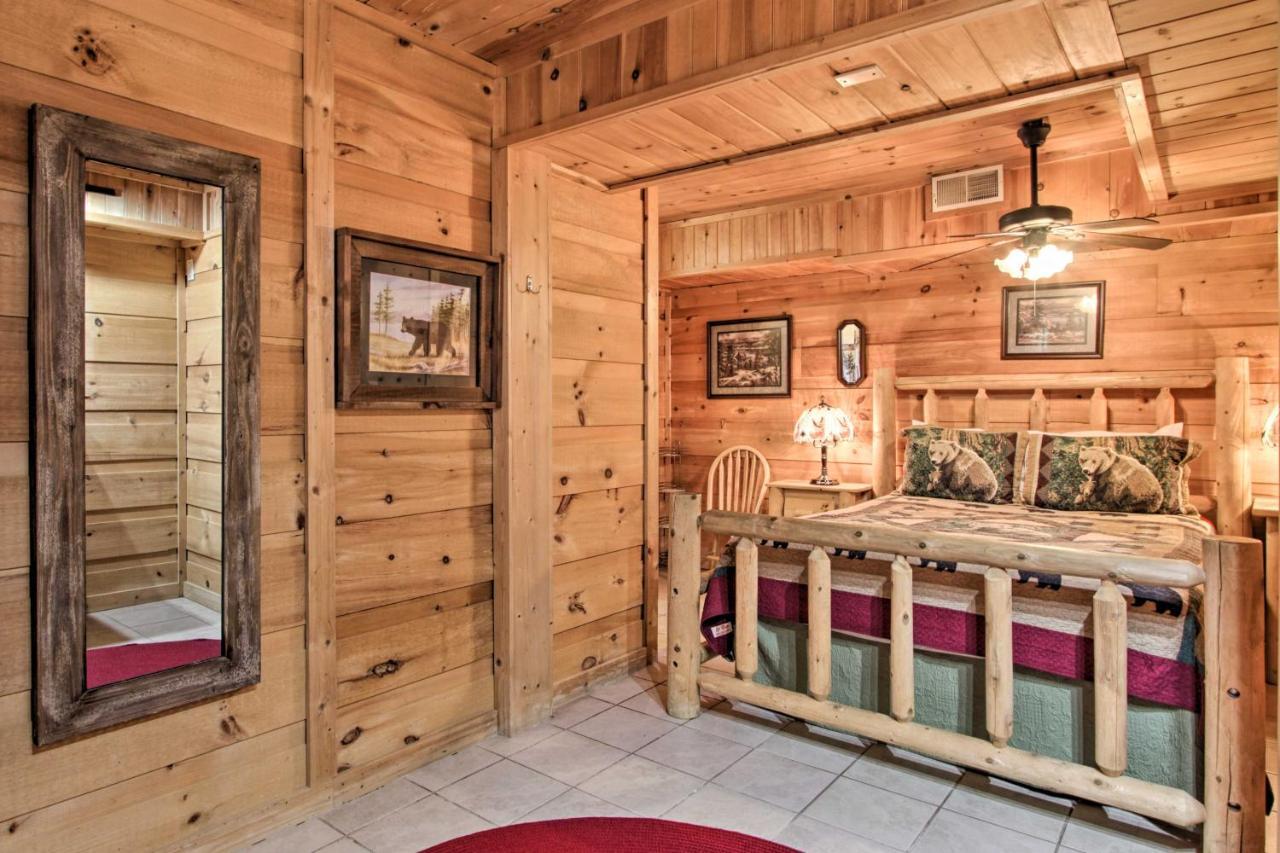 A-Frame Cabin With Hot Tub Less Than 1 Mi To Ober Gatlinburg Villa Bagian luar foto